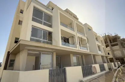 تاون هاوس - 4 غرف نوم - 4 حمامات للبيع في جولف فيوز - طريق مصر اسكندرية الصحراوي - مدينة 6 أكتوبر - الجيزة