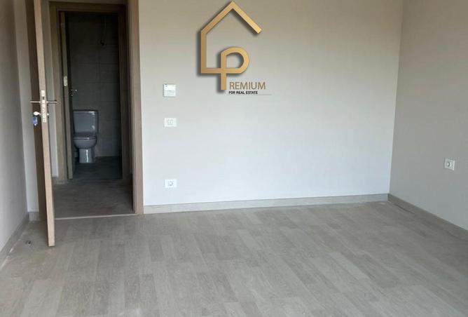 8605171 - Property Image 3