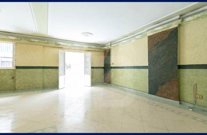 Apartment - 3 Bedrooms - 1 Bathroom for sale in Gamal Abdel Nasser Road - Sidi Beshr - Hay Awal El Montazah - Alexandria