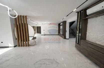 Villa - 6 Bedrooms - 7 Bathrooms for sale in Palm Hills Golf Extension - Al Wahat Road - 6 October City - Giza