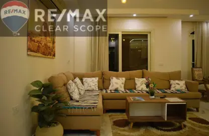 Apartment - 3 Bedrooms - 2 Bathrooms for rent in Stone Residence - 5th Settlement Compounds - The 5th Settlement - New Cairo City - Cairo