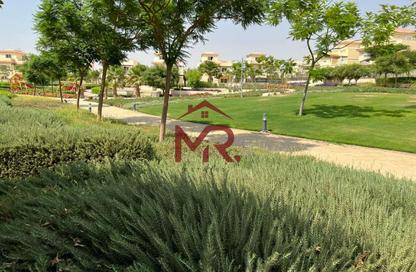 Villa - 4 Bedrooms - 4 Bathrooms for sale in Hyde Park Business District Mall - South Teseen St. - The 5th Settlement - New Cairo City - Cairo