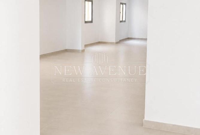 98828334 - Property Image 2
