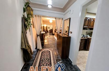 Apartment - 2 Bedrooms - 1 Bathroom for rent in Mohamed Bahaa Al Din Al Ghouri St. - Smouha - Hay Sharq - Alexandria