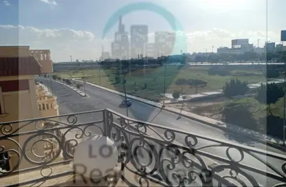 دوبلكس - 5 غرف نوم - 3 حمامات للبيع في الحي السادس - مدينة العبور - القليوبية