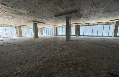 مساحات مكتبية - 4 غرف نوم - 2 حمامات للايجار في شارع التسعين - التجمع الخامس - مدينة القاهرة الجديدة - القاهرة