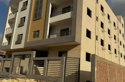 Apartment - 2 Bedrooms - 1 Bathroom for sale in Bait Alwatan - The 5th Settlement - New Cairo City - Cairo