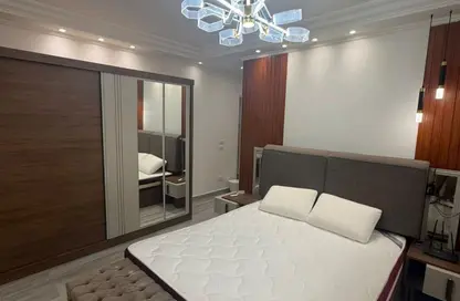 شقة - 3 غرف نوم - 3 حمامات للايجار في جاليريا  مون فالى - المستثمرين الجنوبية - مدينة القاهرة الجديدة - القاهرة