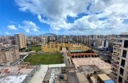 Apartment - 3 Bedrooms - 1 Bathroom for sale in Mohammed Al Eqbal St. - Laurent - Hay Sharq - Alexandria