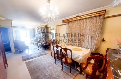 Apartment - 3 Bedrooms - 1 Bathroom for sale in Mohammed Al Eqbal St. - Laurent - Hay Sharq - Alexandria