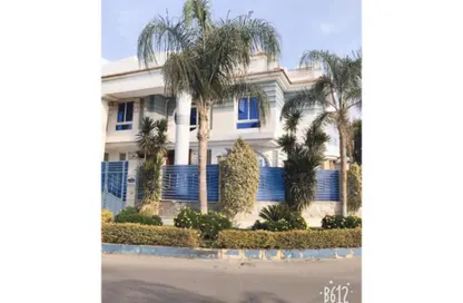 فيلا - 4 غرف نوم - 3 حمامات للايجار في الياسمين - الحي الرابع عشر - الشيخ زايد - الجيزة