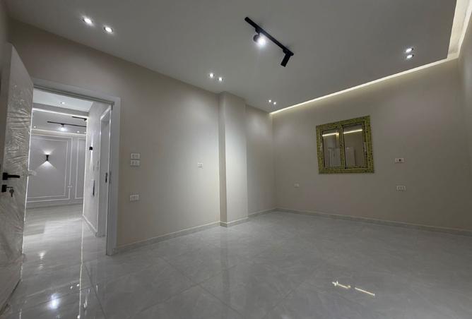 8453059 - Property Image 3