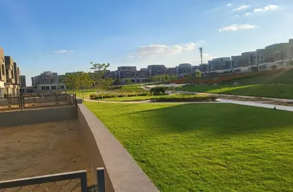 Townhouse - 4 Bedrooms - 4 Bathrooms for sale in Etapa - Sheikh Zayed Compounds - Sheikh Zayed City - Giza Townhouse - 4 Bedrooms - 4 Bathrooms for sale in Etapa - Sheikh Zayed Compounds - Sheikh Zayed City - Giza