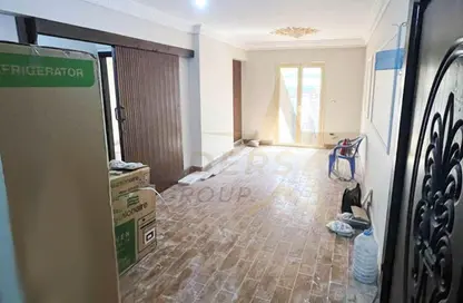 Apartment - 2 Bedrooms - 1 Bathroom for sale in Seyouf - Hay Awal El Montazah - Alexandria