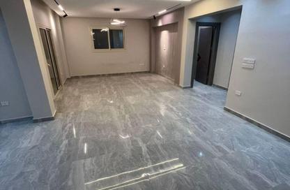 Apartment - 3 Bedrooms - 2 Bathrooms for sale in Makram Ebeid St. - 6th Zone - Nasr City - Cairo