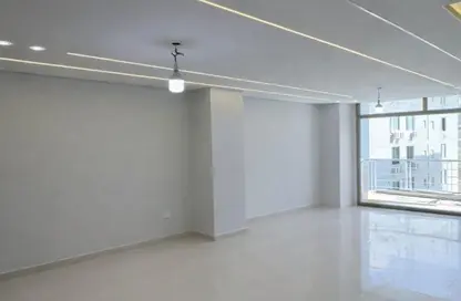 شقة - 3 غرف نوم - 3 حمامات للبيع في وان قطامية - كمبوندات القطامية - القطامية - مدينة القاهرة الجديدة - القاهرة