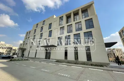 Whole Building - Studio - 6 Bathrooms for sale in District 5 - 5th Settlement Compounds - The 5th Settlement - New Cairo City - Cairo