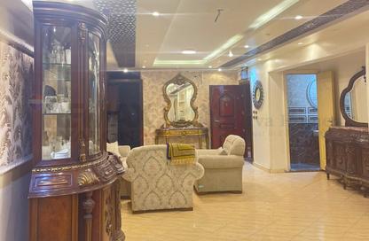 شقة - 4 - 3 للبيع في طريق الجيش - كامب شيزار - حي وسط - الاسكندرية