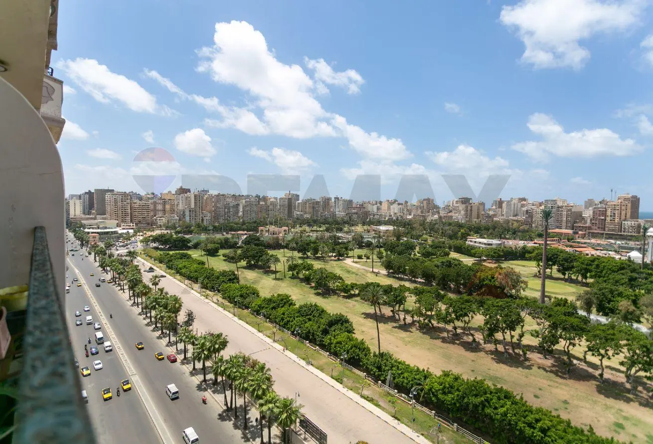 82610220 - Property Main Image