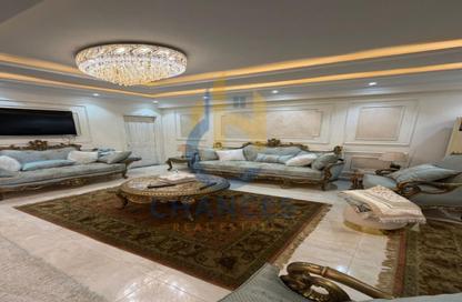 Apartment - 3 Bedrooms - 2 Bathrooms for sale in Al Narges 4 - Al Narges - New Cairo City - Cairo