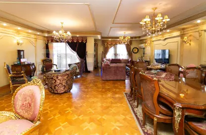 شقة - 3 غرف نوم - 2 حمامات للبيع في ميدان فيكتور عمانوئيل - سموحة - حي شرق - الاسكندرية