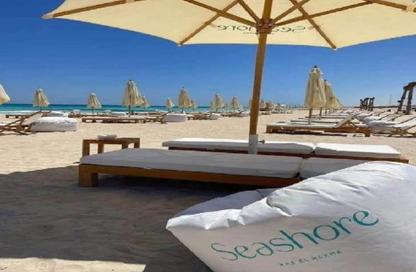 Chalet - 2 Bedrooms - 2 Bathrooms for sale in Seashore - Ras Al Hekma - North Coast