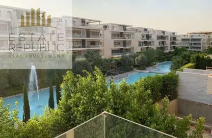 Apartment - 2 Bedrooms - 2 Bathrooms for sale in Lake View Residence - 5th Settlement Compounds - The 5th Settlement - New Cairo City - Cairo
