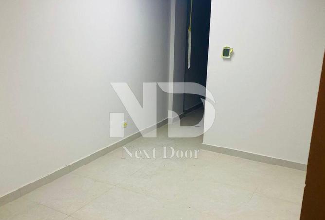 72439941 - Property Image 2