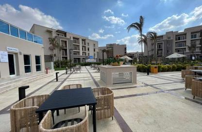 Apartment - 3 Bedrooms - 3 Bathrooms for sale in October Plaza - 6 October Compounds - 6 October City - Giza