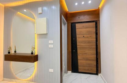 Apartment - 3 Bedrooms - 2 Bathrooms for sale in Gate 3 old - Khafre - Hadayek El Ahram - Giza