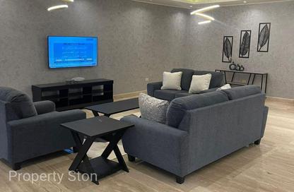 Apartment - 4 Bedrooms - 2 Bathrooms for rent in Sarayat Al Maadi - Hay El Maadi - Cairo Apartment - 4 Bedrooms - 2 Bathrooms for rent in Sarayat Al Maadi - Hay El Maadi - Cairo