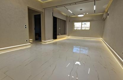 شقة - 3 - 3 للبيع في ميدان لبنان - المهندسين - الجيزة شقة - 3 - 3 للبيع في ميدان لبنان - المهندسين - الجيزة