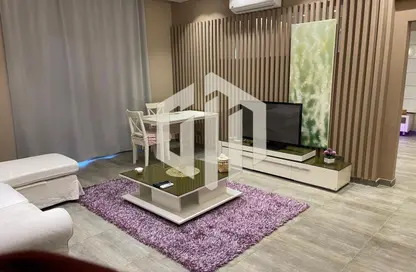 شقة - 2 حمامات للبيع في مول هايد بارك بيزنس - شارع التسعين الجنوبي - التجمع الخامس - مدينة القاهرة الجديدة - القاهرة