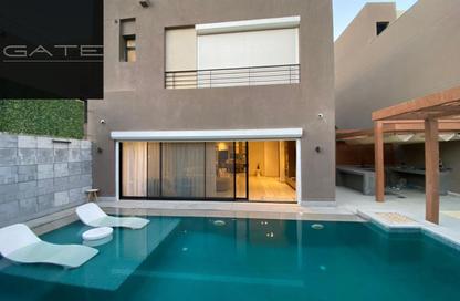 Villa - 5 Bedrooms - 4 Bathrooms for sale in The Crown - Cairo Alexandria Desert Road - 6 October City - Giza