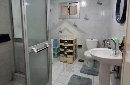شقة - 3 غرف نوم - 2 حمامات للايجار في طريق الجيش - رشدي - حي شرق - الاسكندرية