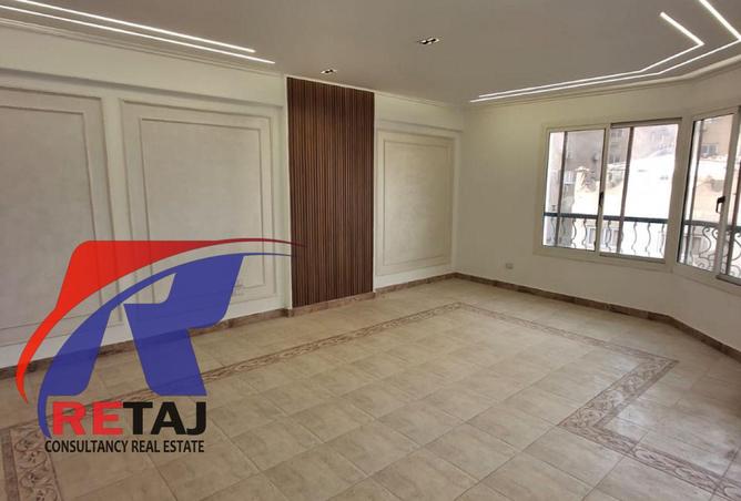 8637500 - Property Image 3