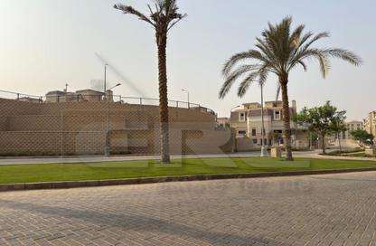 Townhouse - 5 Bedrooms - 5 Bathrooms for sale in Sarai - Mostakbal City Compounds - Mostakbal City - Future City - Cairo