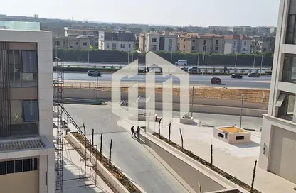 Office Space - 1 Bedroom - 1 Bathroom for sale in Mivida - 5th Settlement Compounds - The 5th Settlement - New Cairo City - Cairo Office Space - 1 Bedroom - 1 Bathroom for sale in Mivida - 5th Settlement Compounds - The 5th Settlement - New Cairo City - Cairo