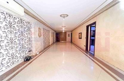 Apartment - 3 Bedrooms - 2 Bathrooms for sale in Zezenia - Hay Sharq - Alexandria Apartment - 3 Bedrooms - 2 Bathrooms for sale in Zezenia - Hay Sharq - Alexandria