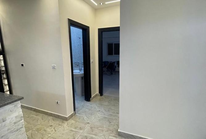92134471 - Property Image 2