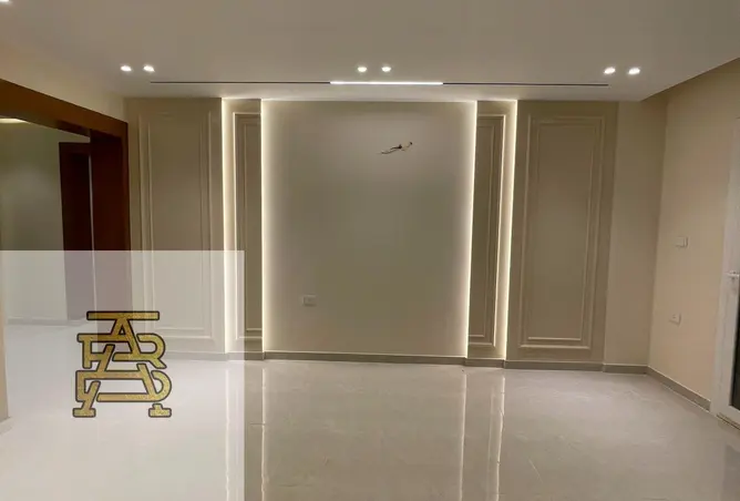 97718434 - Property Image 3
