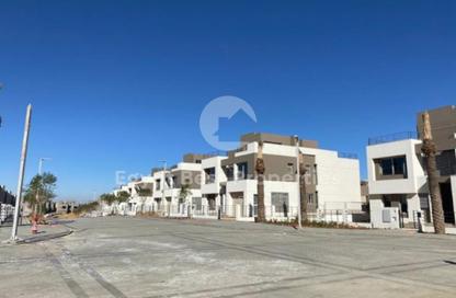 Villa - 5 Bedrooms - 6 Bathrooms for sale in Palm Hills New Cairo - 5th Settlement Compounds - The 5th Settlement - New Cairo City - Cairo