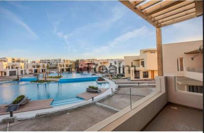 Chalet - 2 Bedrooms - 2 Bathrooms for sale in Makadi Orascom Resort - Makadi - Hurghada - Red Sea