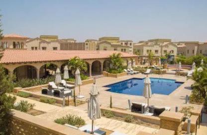 Townhouse - 4 Bedrooms - 3 Bathrooms for sale in Uptown Cairo - Mokattam - Cairo