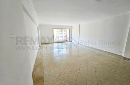 Apartment - 3 Bedrooms - 2 Bathrooms for rent in Mohamed Fawzy Moaz St. - Smouha - Hay Sharq - Alexandria Apartment - 3 Bedrooms - 2 Bathrooms for rent in Mohamed Fawzy Moaz St. - Smouha - Hay Sharq - Alexandria