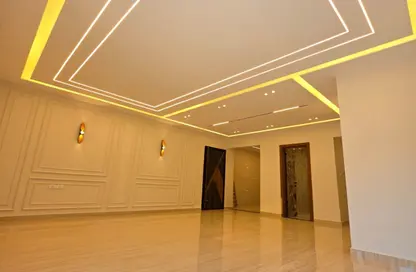 Apartment - 3 Bedrooms - 2 Bathrooms for sale in Al Khamayel city - Sheikh Zayed Compounds - Sheikh Zayed City - Giza