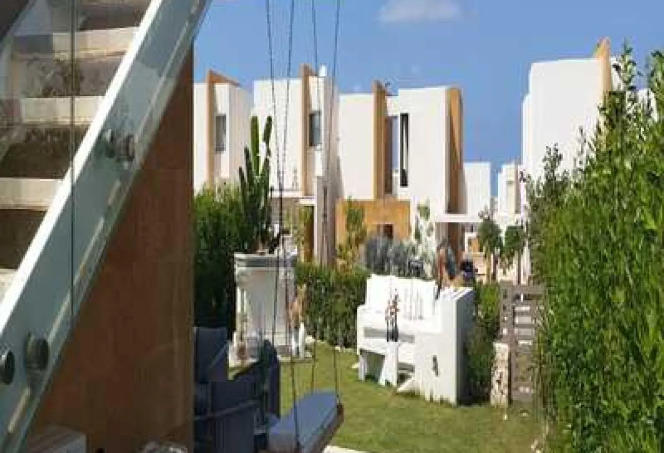 82357408 - الصورة الرئيسية للعقار