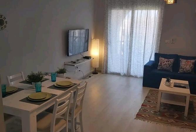 102075372 - Property Image 2