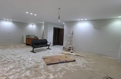 Office Space - 4 Bedrooms - 3 Bathrooms for rent in Shooting Club Street - Dokki - Giza