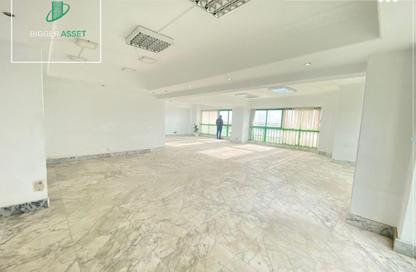 Office Space - 7+ Bedrooms - 4 Bathrooms for rent in Cornish El Nile St. - Maadi - Hay El Maadi - Cairo